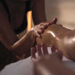 lomi-lomi massage image